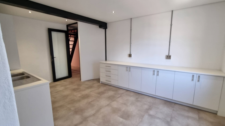 To Let Commercial Property for Rent in Woodstock Western Cape
